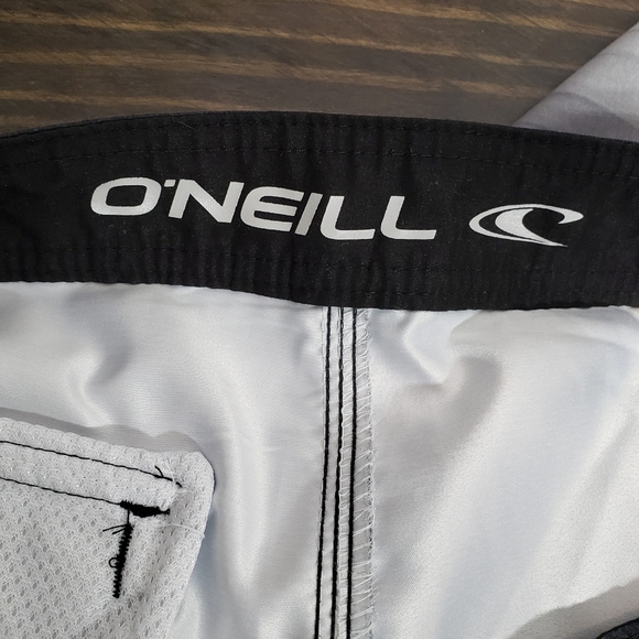 O'Neill Boardshorts Trunks Black Gray & Coral Size 32 With Pocket - Picture 12 of 16